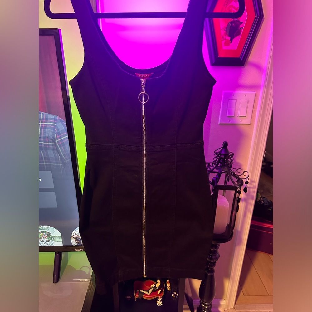EUC Guess Stretch Denim zip up dress Black